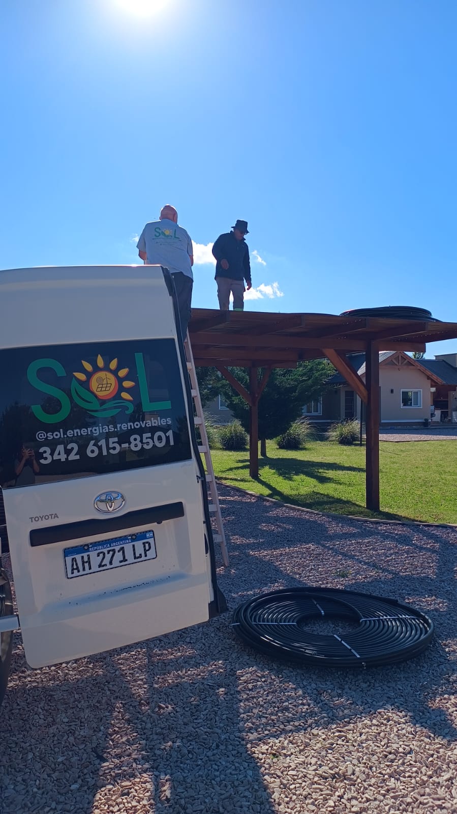 Climatización Solar Piscina 100.000 litros. S A de la Sierra. Bs As